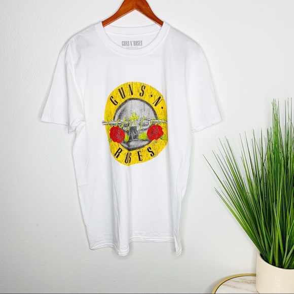 guns & roses Tops - Guns & Roses Graphic White Band Tee T-Shirt